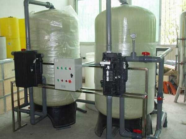 軟化水設(shè)備根據(jù)控制方式的不同分類 軟化水設(shè)備根據(jù)控制方式的不同分類